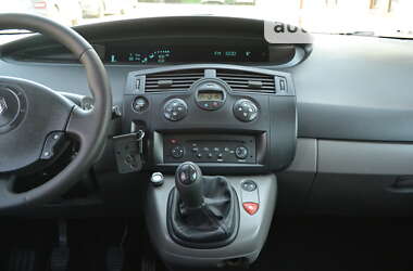 Минивэн Renault Megane Scenic 2006 в 