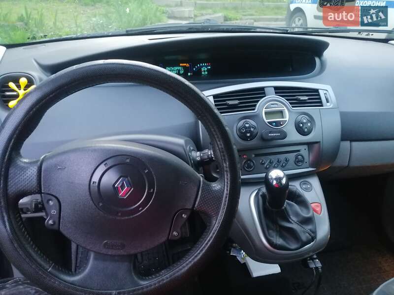 Мінівен Renault Megane Scenic 2004 в Луцьку