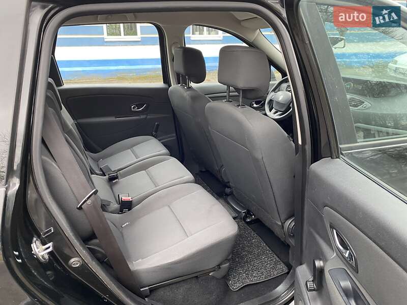 Минивэн Renault Megane Scenic 2012 в Лебедине