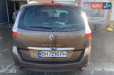 Мінівен Renault Megane Scenic 2013 в 