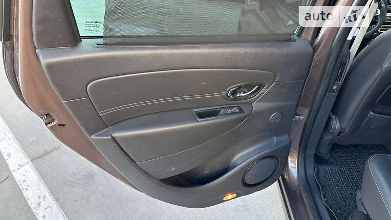 Мінівен Renault Megane Scenic 2012 в Києві фото 25 Мінівен Renault Megane Scenic 2012 в Києві