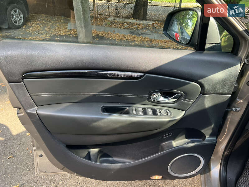 Минивэн Renault Megane Scenic 2012 в Мукачево