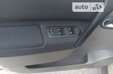 Минивэн Renault Megane Scenic 2006 в 