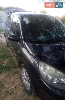 Минивэн Renault Megane Scenic 2006 в 