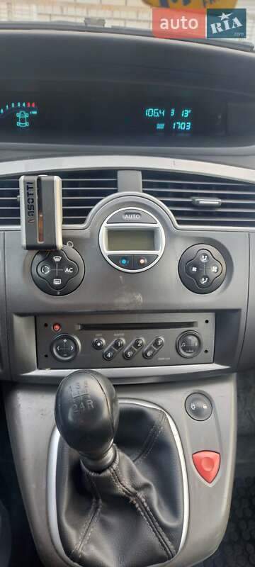 Мінівен Renault Megane Scenic 2003 в Дніпрі