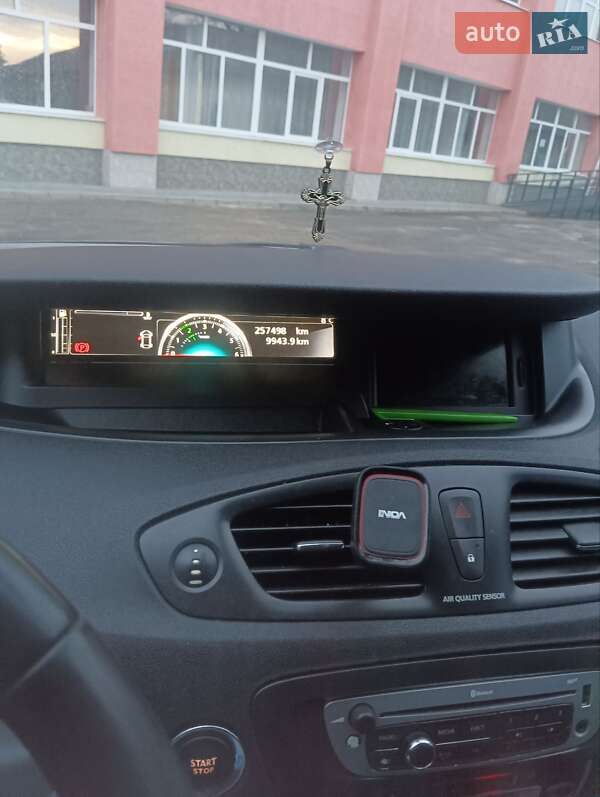Минивэн Renault Megane Scenic 2013 в Ямполе
