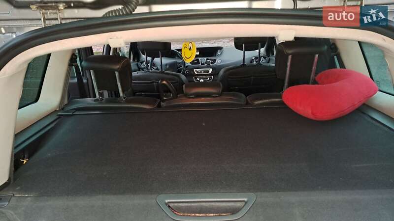 Мінівен Renault Megane Scenic 2013 в Чернівцях