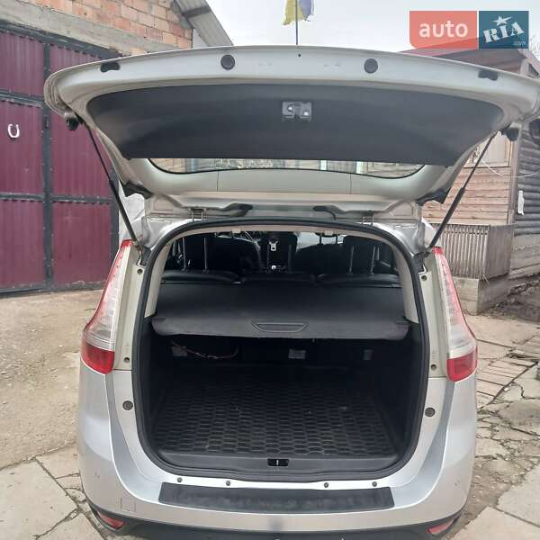 Мінівен Renault Megane Scenic 2010 в Чернівцях
