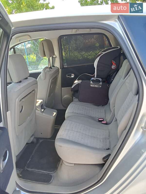 Мінівен Renault Megane Scenic 2005 в Шаргороді