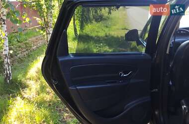 Мінівен Renault Megane Scenic 2012 в 