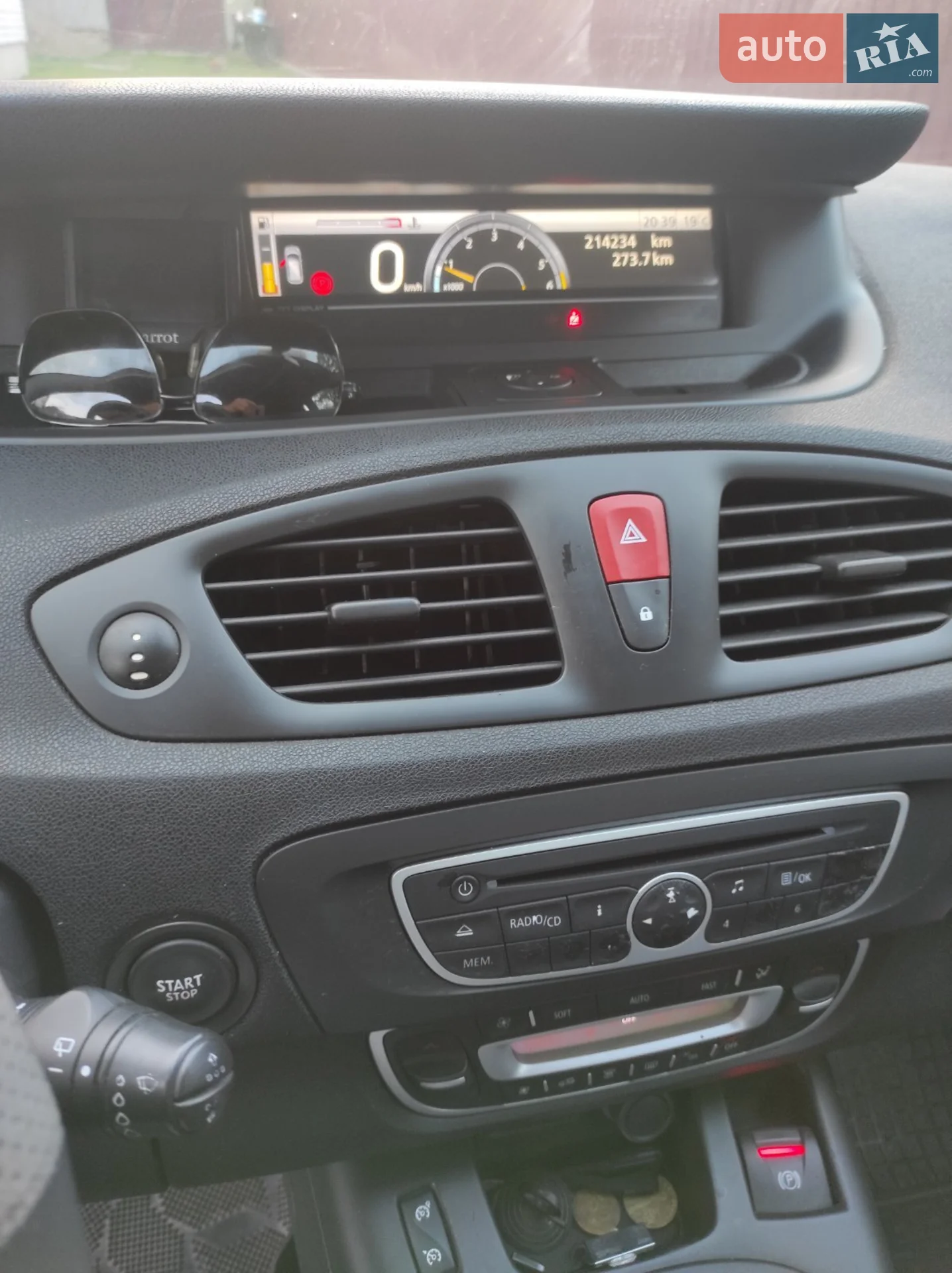 2010 Renault Scenic - мініатюра 12