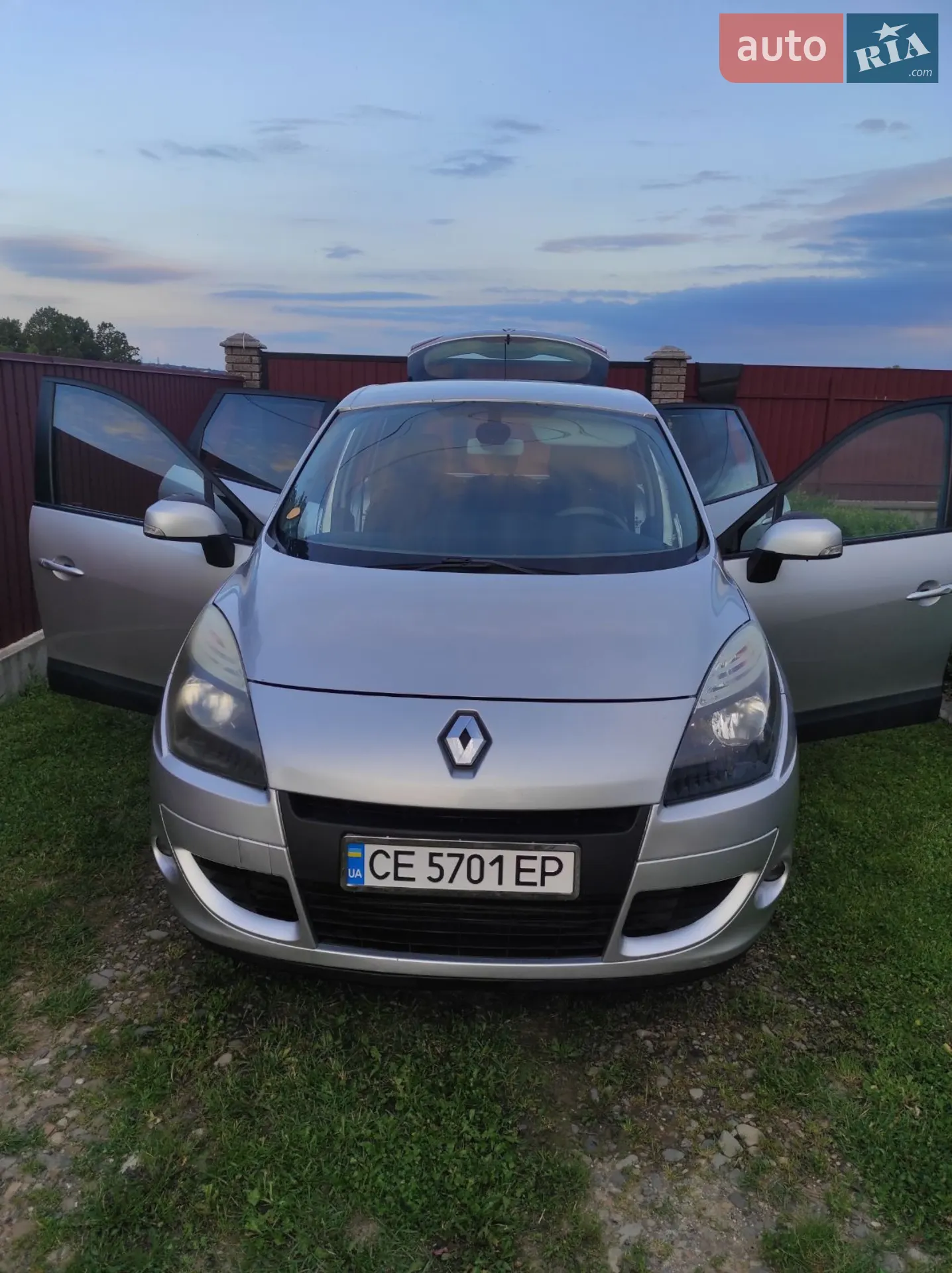 2010 Renault Scenic - мініатюра 6