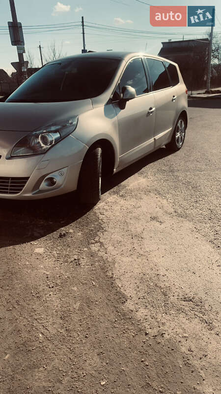Минивэн Renault Megane Scenic 2009 в Виннице