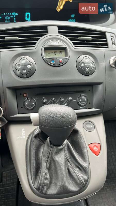 Мінівен Renault Megane Scenic 2006 в Хмельницькому