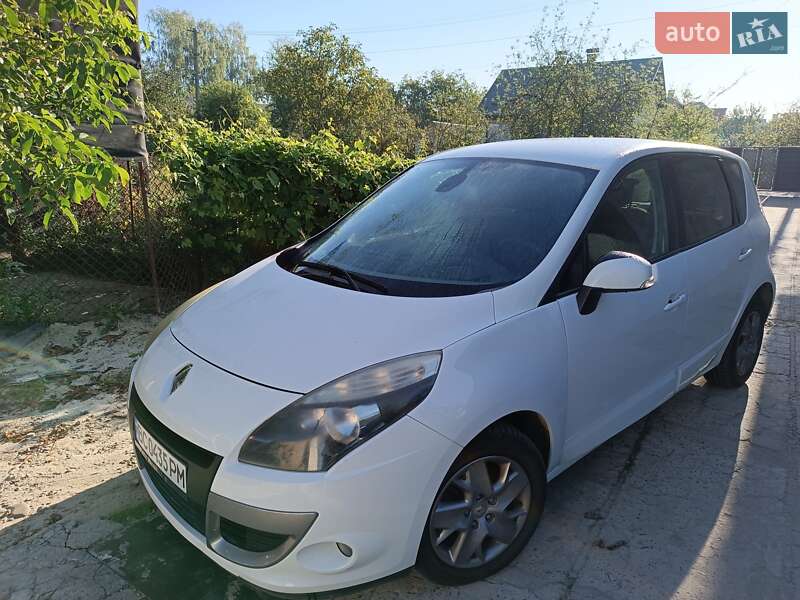 Минивэн Renault Megane Scenic 2011 в Новояворовске