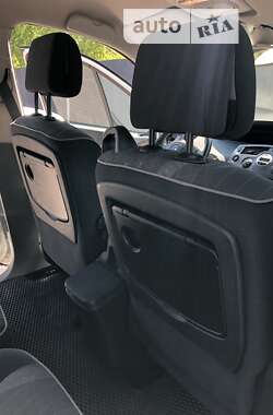 Минивэн Renault Megane Scenic 2004 в 