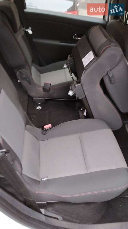 Мінівен Renault Megane Scenic 2016 в Києві