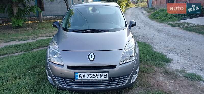 Минивэн Renault Megane Scenic 2011 в Харькове