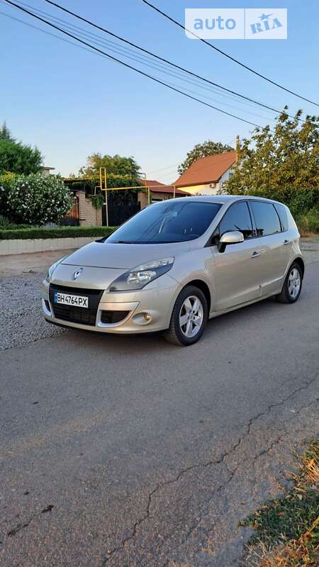 Мінівен Renault Megane Scenic 2010 в Одесі