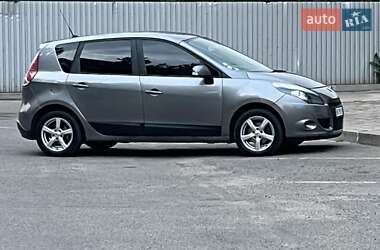 Минивэн Renault Megane Scenic 2009 в Кривом Роге