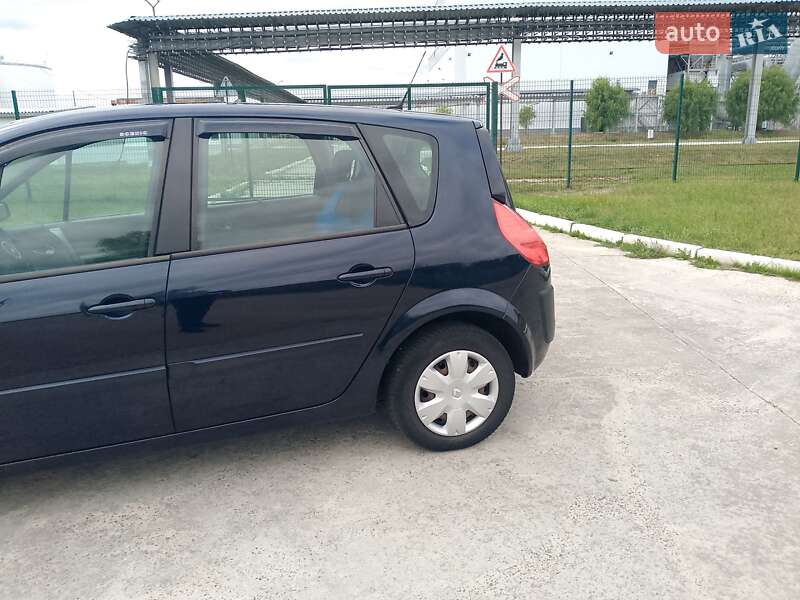 Минивэн Renault Megane Scenic 2008 в Коростене