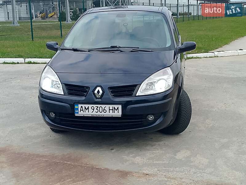 Минивэн Renault Megane Scenic 2008 в Коростене