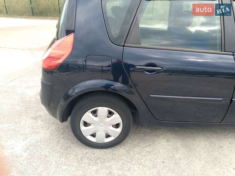 Минивэн Renault Megane Scenic 2008 в Коростене