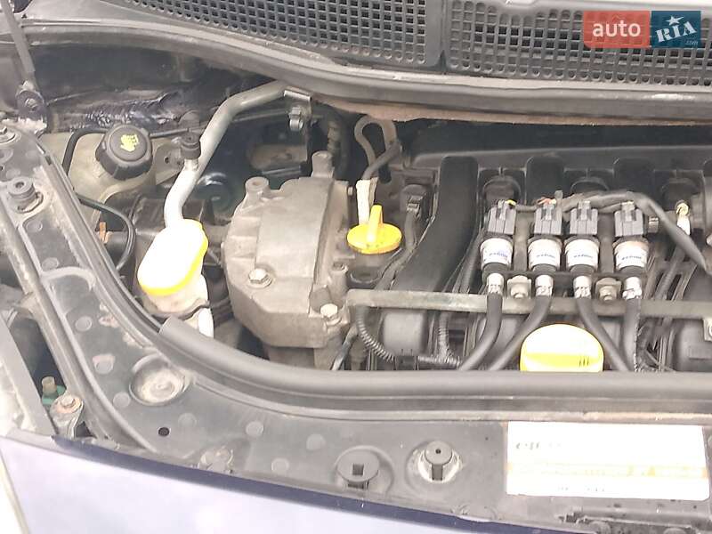Минивэн Renault Megane Scenic 2008 в Коростене