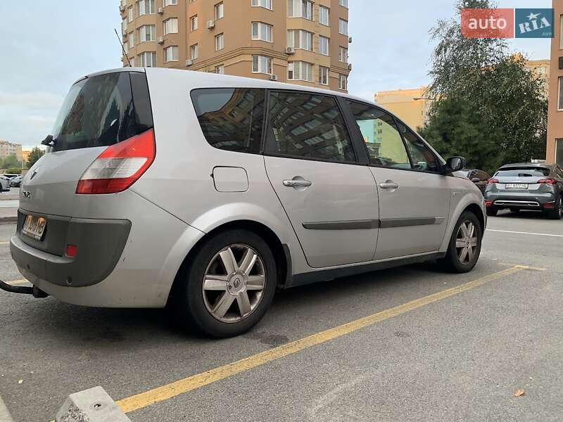 Минивэн Renault Megane Scenic 2005 в Киеве