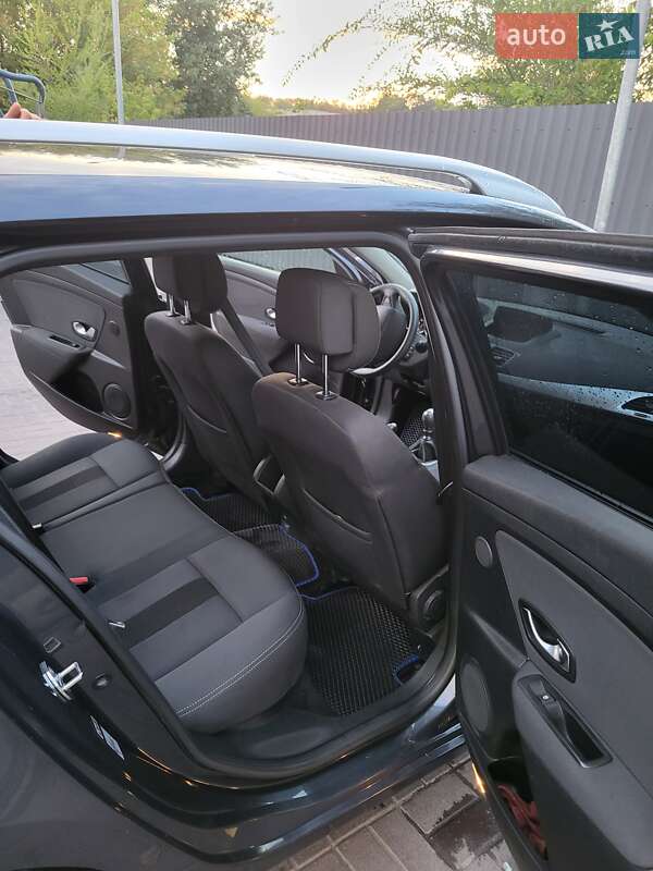 Универсал Renault Megane Scenic 2010 в Днепре