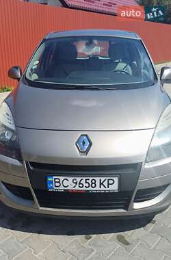 Мінівен Renault Megane Scenic 2011 в 