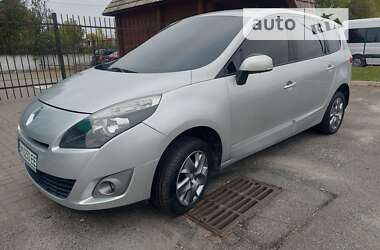 Минивэн Renault Megane Scenic 2011 в Борисполе