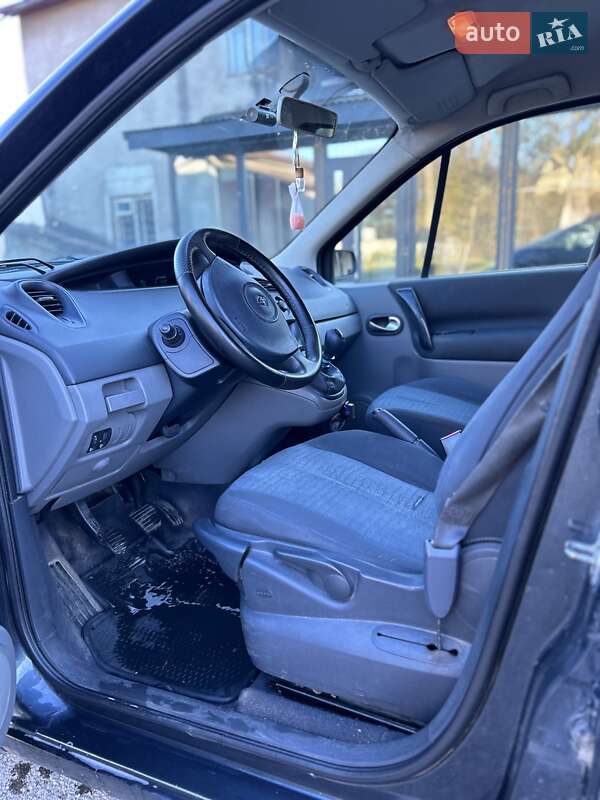 Мінівен Renault Megane Scenic 2007 в Самборі фото 14 Мінівен Renault Megane Scenic 2007 в Самборі