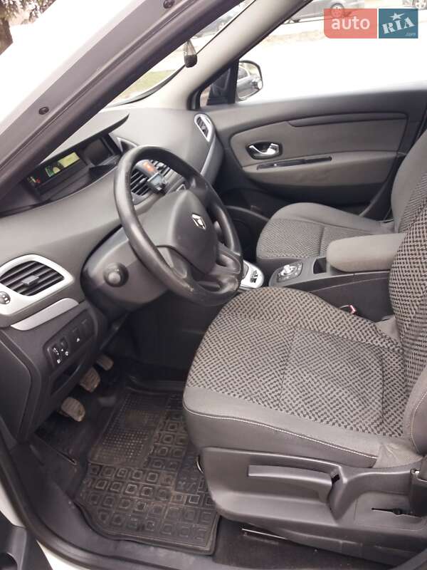 Минивэн Renault Megane Scenic 2011 в Днепре фото 6 Минивэн Renault Megane Scenic 2011 в Днепре