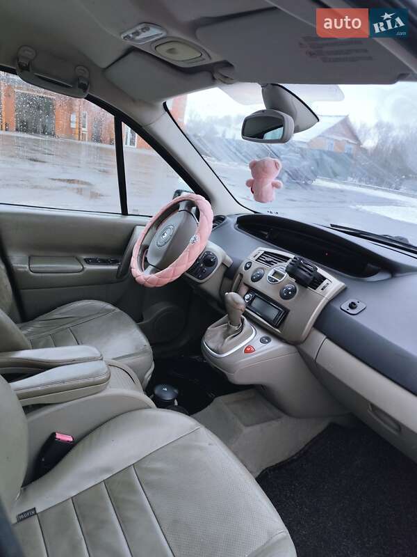 Минивэн Renault Megane Scenic 2003 в Казатине