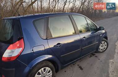 Минивэн Renault Megane Scenic 2005 в 