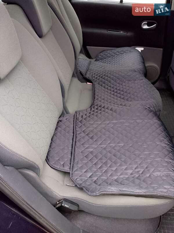 Минивэн Renault Megane Scenic 2008 в Коростене