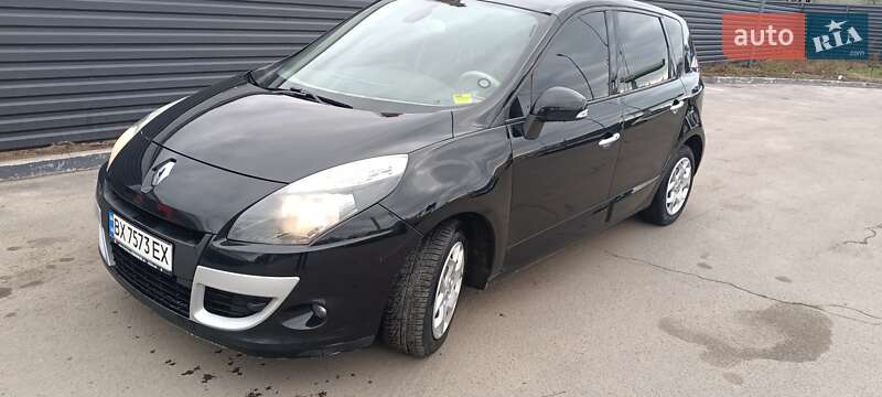 Renault Megane Scenic 2011