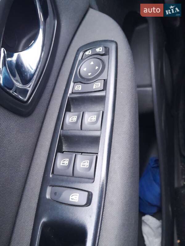 Минивэн Renault Megane Scenic 2016 в Кривом Роге