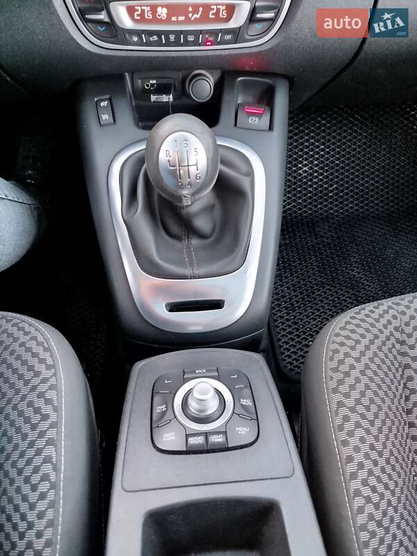 Мінівен Renault Megane Scenic 2011 в Дубні