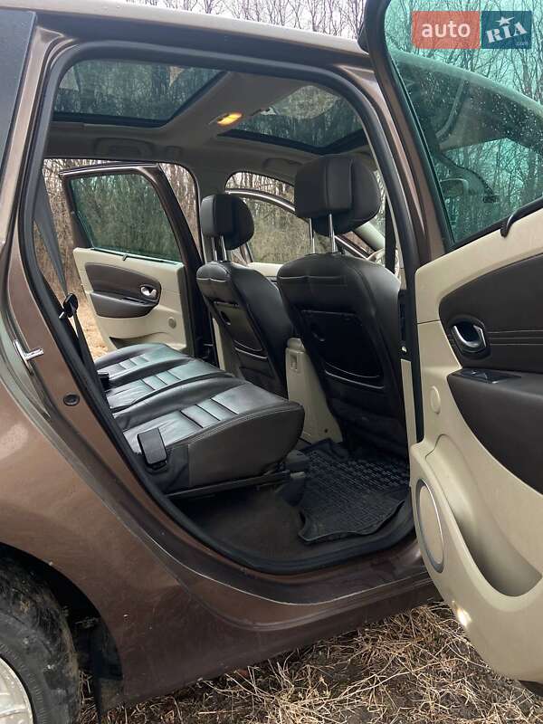 Мінівен Renault Megane Scenic 2010 в Буську