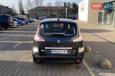 Минивэн Renault Megane Scenic 2010 в 