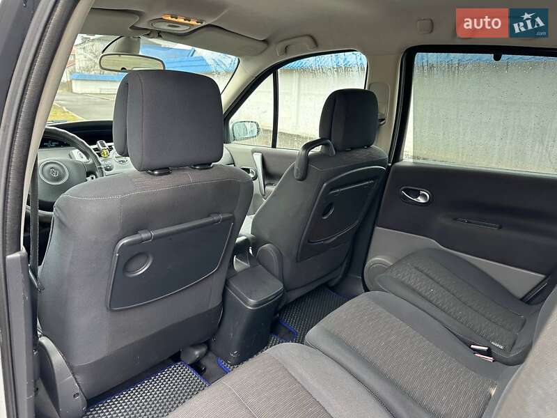Мінівен Renault Megane Scenic 2007 в Радивиліві