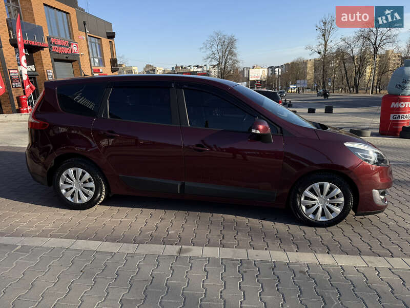 Минивэн Renault Megane Scenic 2013 в Ивано-Франковске фото 41 Минивэн Renault Megane Scenic 2013 в Ивано-Франковске