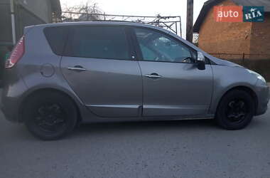 Мінівен Renault Megane Scenic 2011 в 