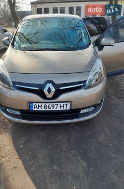 Минивэн Renault Megane Scenic 2013 в 