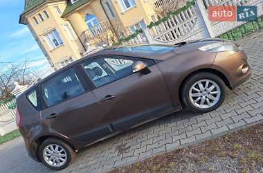 Мінівен Renault Megane Scenic 2009 в Чернівцях