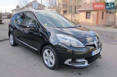 Минивэн Renault Megane Scenic 2013 в 