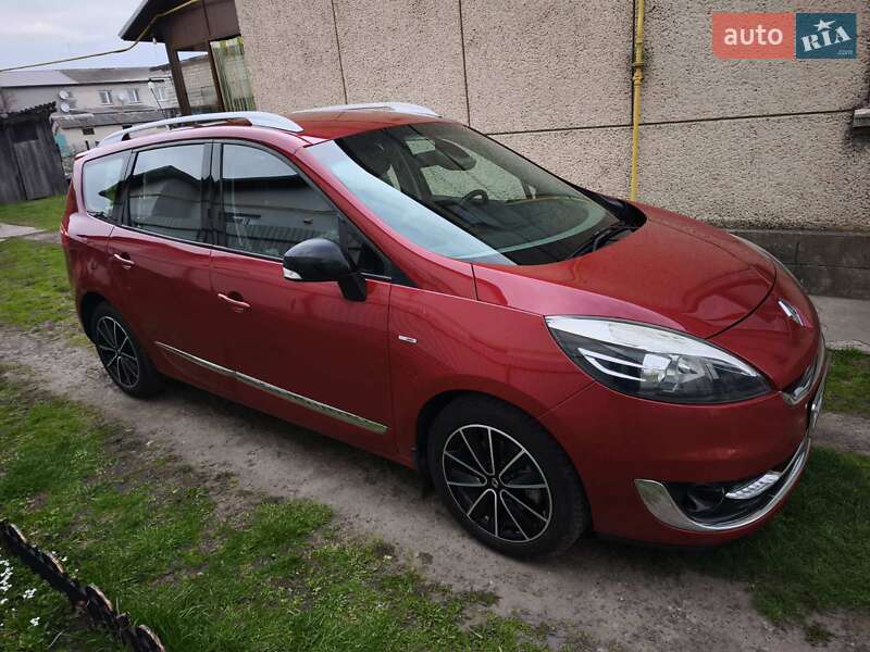 Renault Megane Scenic 2012