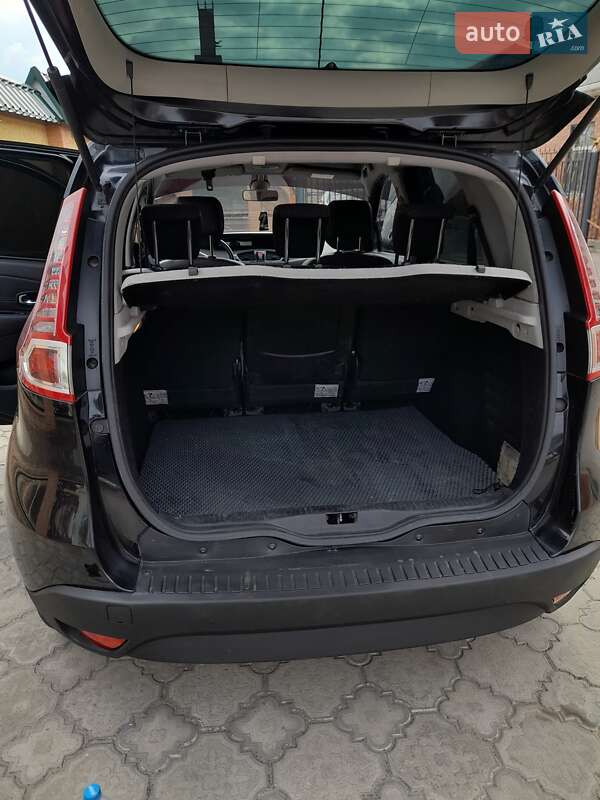 Минивэн Renault Megane Scenic 2011 в Новой Одессе